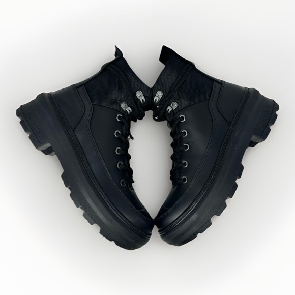 Hunter Boots Womens US Size 6 Rebel Explorer Black Leather Water Resistant - Picture 1 of 11